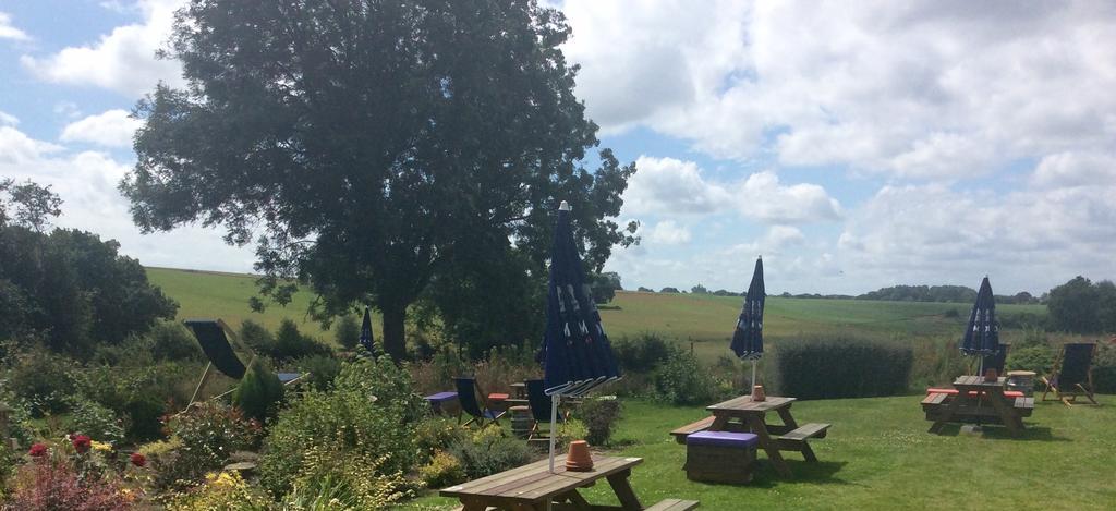 Strawberry Bank Hotel Meriden  Bagian luar foto